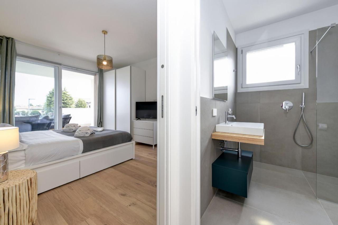 Opalia Residence - Garda Lake Lifestyle Apartment ペスキエーラ・デル・ガルダ エクステリア 写真