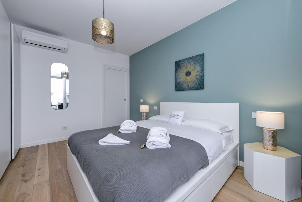 Opalia Residence - Garda Lake Lifestyle Apartment ペスキエーラ・デル・ガルダ エクステリア 写真
