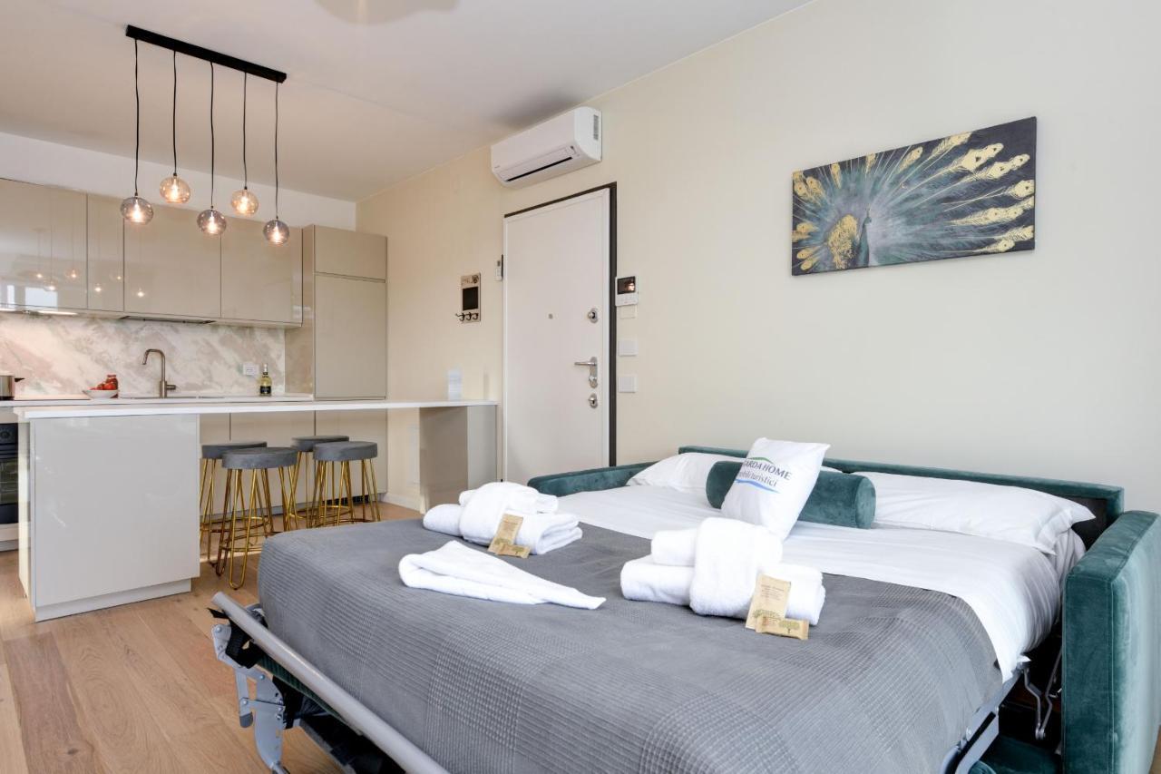 Opalia Residence - Garda Lake Lifestyle Apartment ペスキエーラ・デル・ガルダ エクステリア 写真