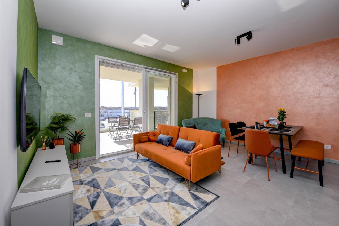 Opalia Residence - Garda Lake Lifestyle Apartment ペスキエーラ・デル・ガルダ エクステリア 写真