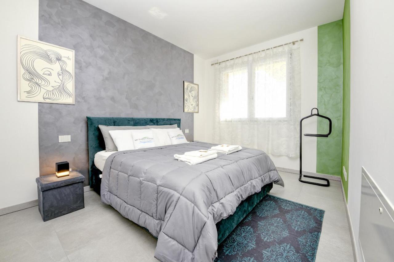 Opalia Residence - Garda Lake Lifestyle Apartment ペスキエーラ・デル・ガルダ エクステリア 写真