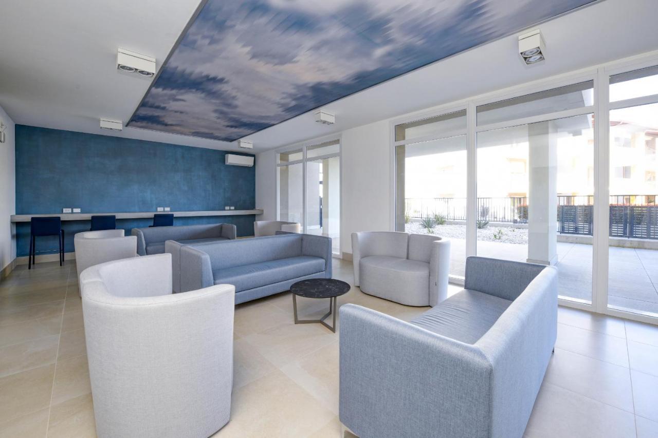 Opalia Residence - Garda Lake Lifestyle Apartment ペスキエーラ・デル・ガルダ エクステリア 写真